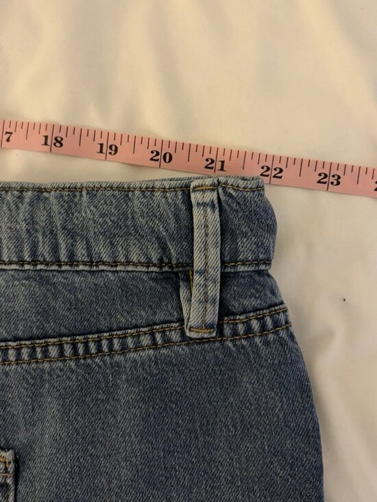 Good American Women’s Good Standard Ease Mid Rise Relaxed Leg Jeans NWT Sz 16 - Picture 10 of 12